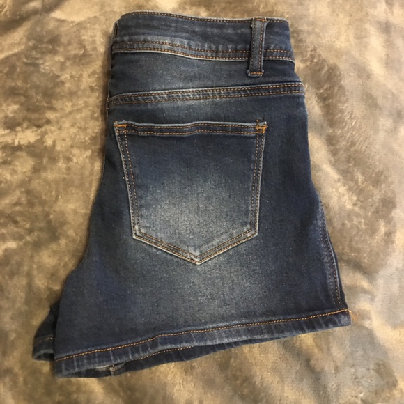 Jean shorts - Picture 2 of 3